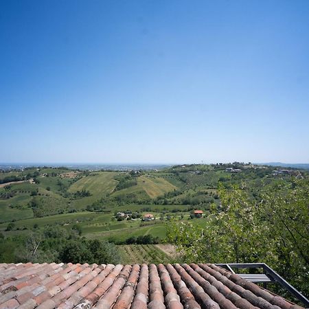 Il Castellaro Bed & Breakfast Borghi Exterior photo